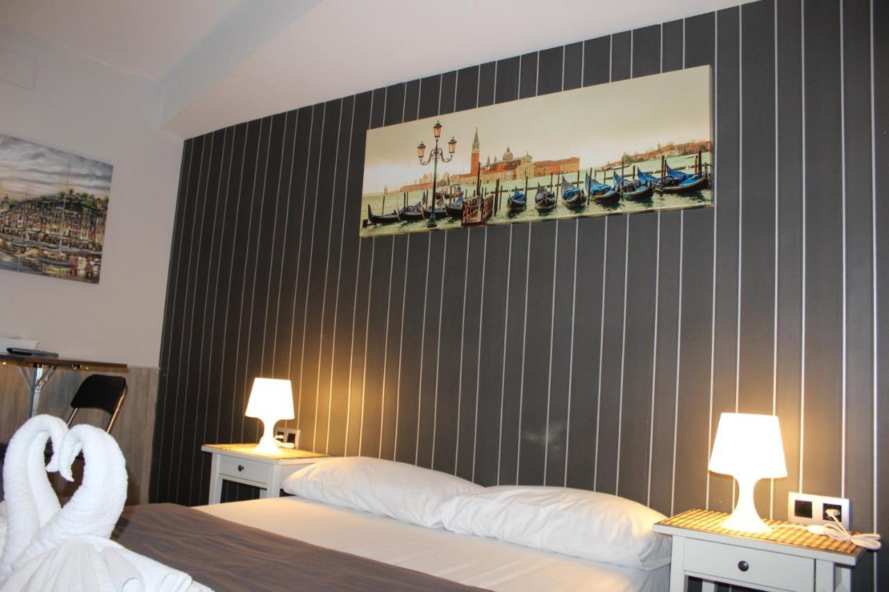 Bcn Condal Hostal Barcelona Exteriör bild