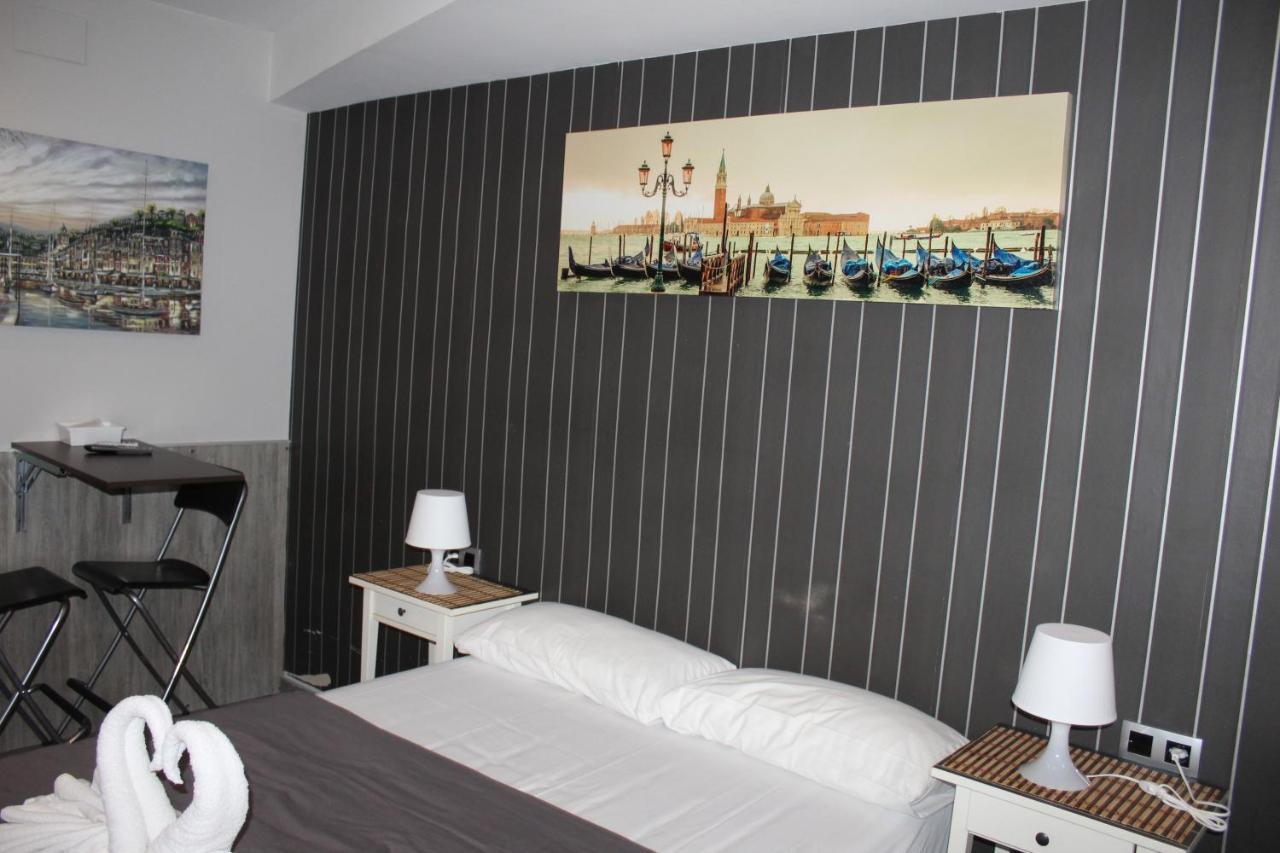 Bcn Condal Hostal Barcelona Exteriör bild